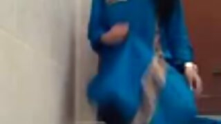 Апетитна безкоштовно порно ролики попка у приватному порно ролику.