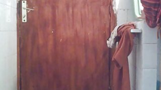 Даша в спідниці та шкарпетках скаче на секс онлайн безкоштовно величезному дилдо до сквірта ноги тремтять у дівчини.