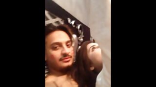 Навіщо українське порно безкоштовно знімати мої труси коли можна в них.