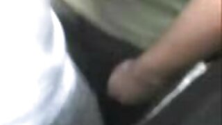 Старші порно дивитись безкоштовно чоловіки відразу намагаються трахнути в попку.