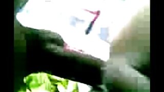 Гаряча молода мама смокче чупа-чупс і показує голу дупу дивитись порно онлайн безкоштовно у ванній